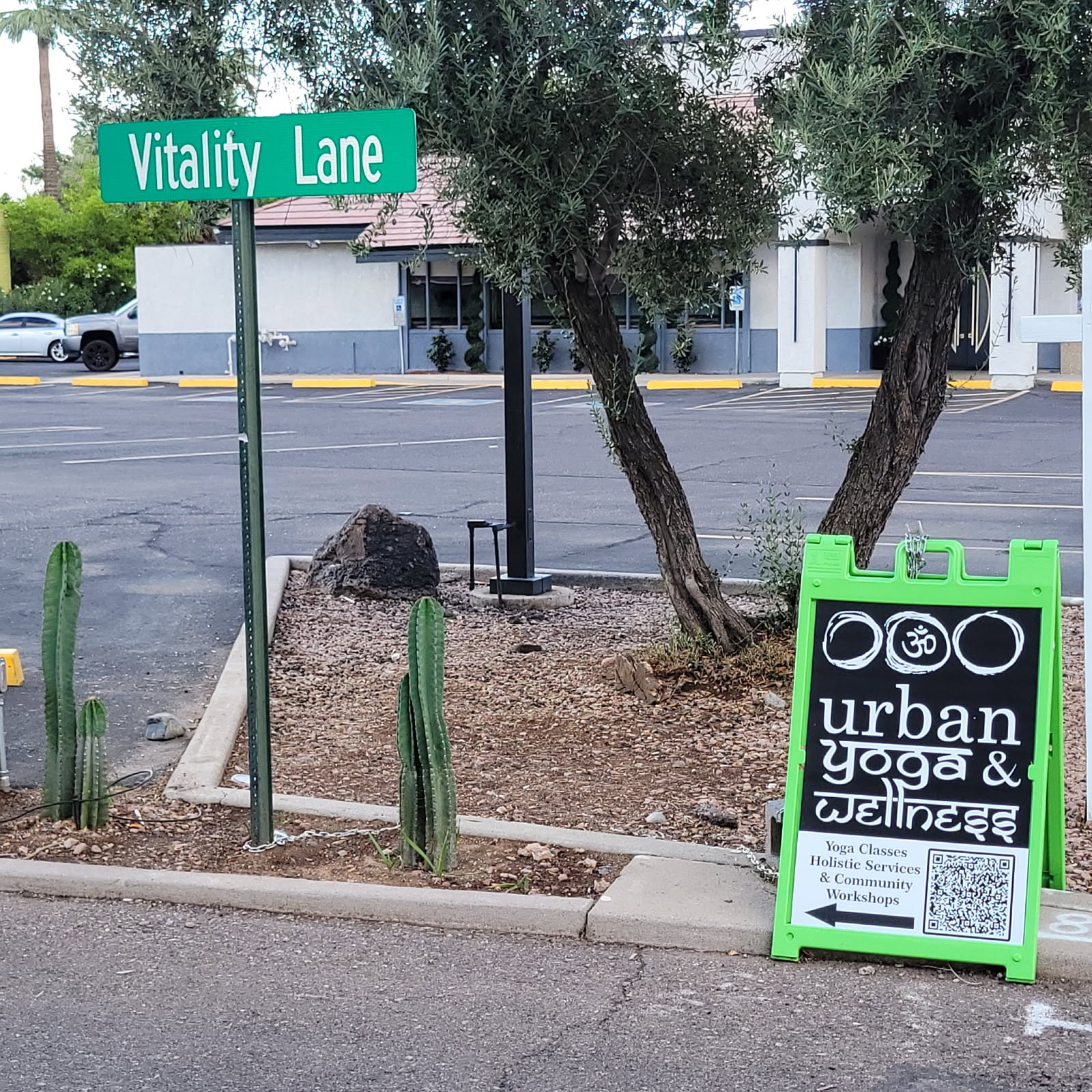 Outside signs close